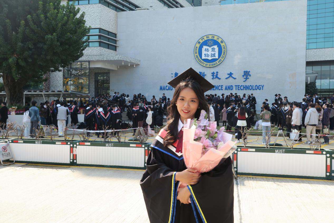 f69d57213c46f45d1e9bdb7c9e1aa929